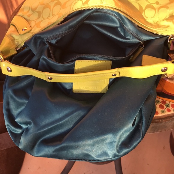 Coach Fabric Leaf Zipper Handbag Gently Used - Picture 4 of 7